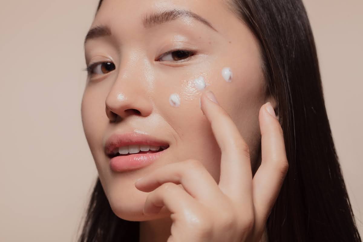 How to Get Glowing Skin: Daily Routine & Expert Tips