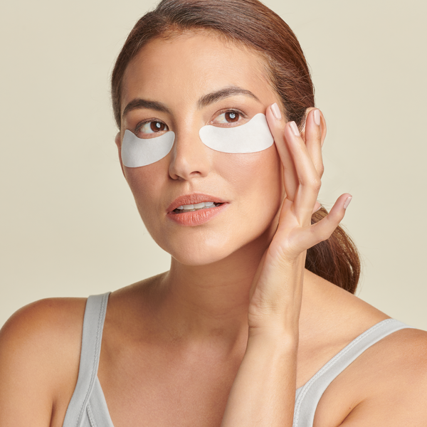 Woman wearing Total Eye Hydrogel Treatment Masks || all